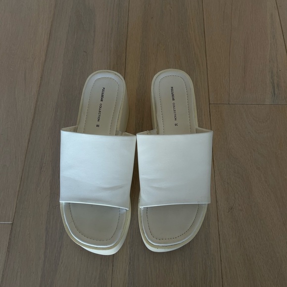 Pull & bear platform slides - Picture 3 of 3